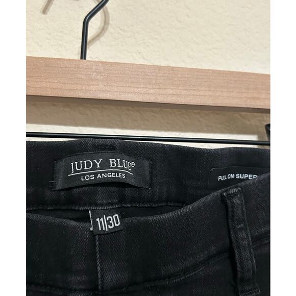 Judy Blue Size 11/30 Pull On Super Jeans Black Flare Leg Denim Pants - Picture 3 of 9